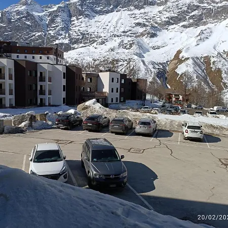 Апартаменти Monolocale Sulle Piste Del Cervino Rododendro