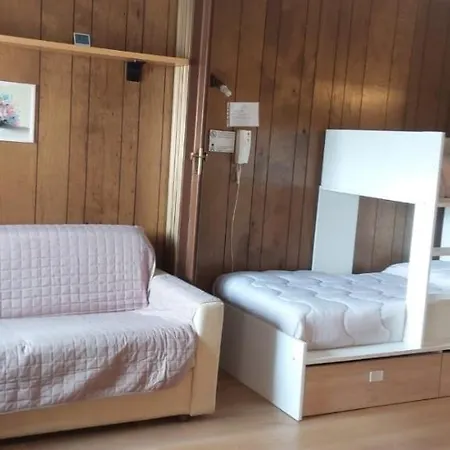 아파트 Monolocale Sulle Piste Del Cervino Rododendro 브루일서비니아